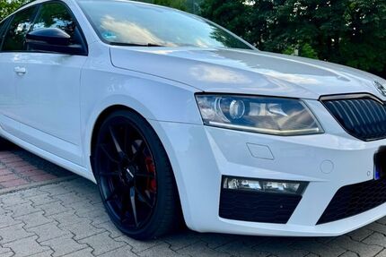 Skoda Octavia 230.500 km 9.900 &euro; Dresden 01159