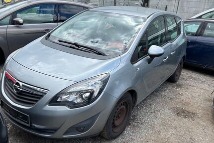 Opel Meriva 146.558 km 3.980 &euro; Rendsburg 24768