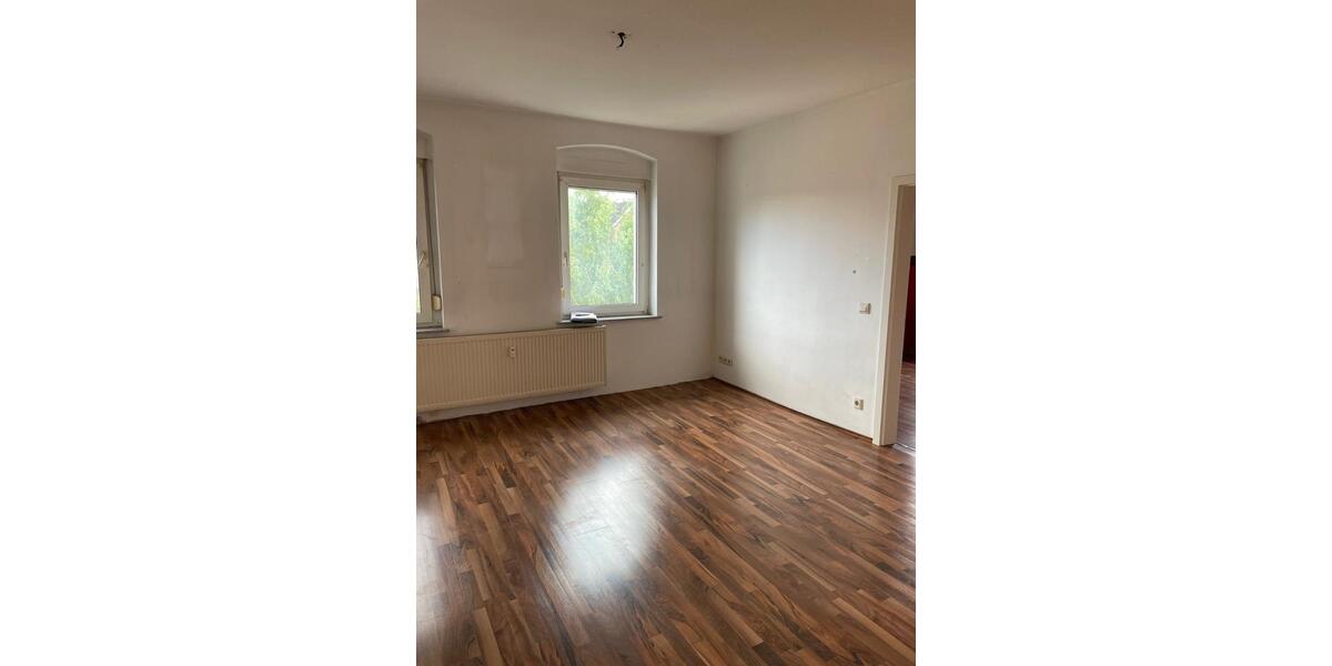 Etagenwohnung Weida - 6 Zimmer, 130 m&sup2;, 760&euro; | Angebot:24826876