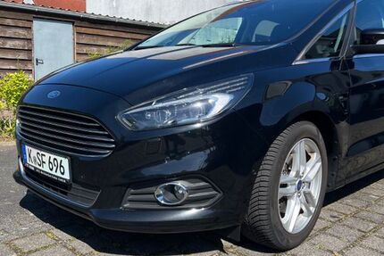 Ford S-Max 198.000 km 14.400 &euro; Köln 50765