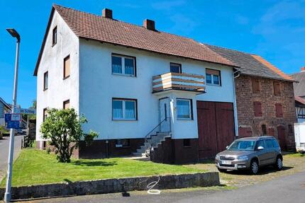 Haus Borken (Hessen) - 5 Zimmer, 170 m&sup2;, 180.000&euro; | Angebot:23088507