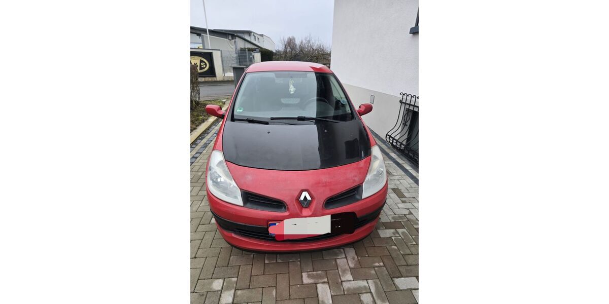 Renault Clio 216.008 km 2.100 &euro; Bad König 64732