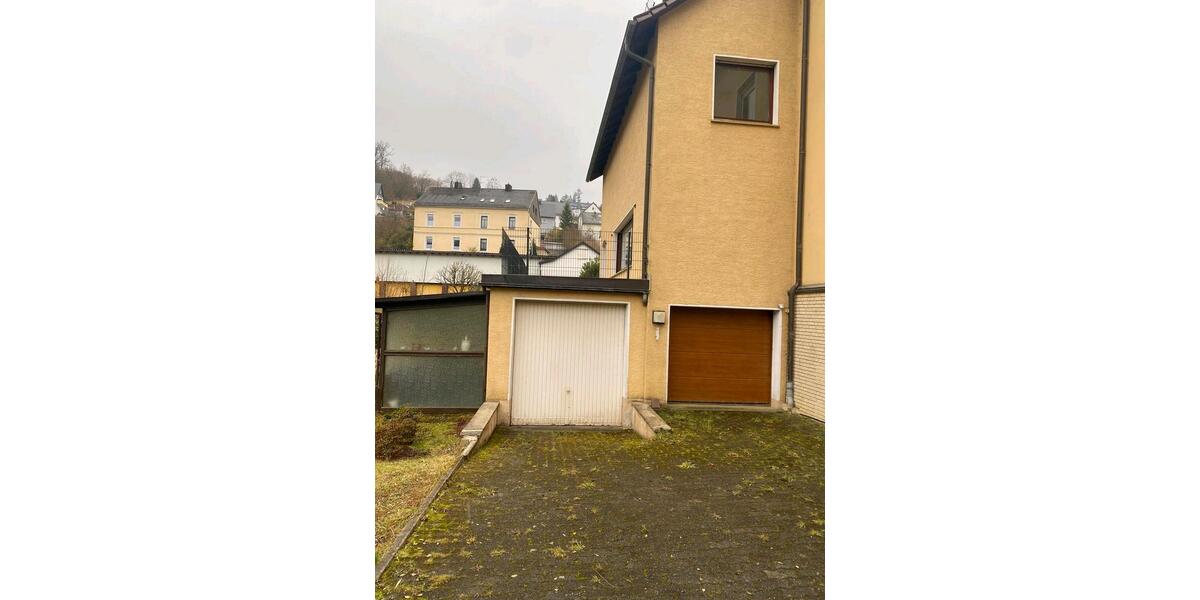 Doppelhaushälfte Werdohl - 7 Zimmer, 190 m&sup2;, 209.000&euro; | Angebot:27156476
