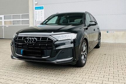 Audi Q7 54.500 km 52.900 € Berlin 13088