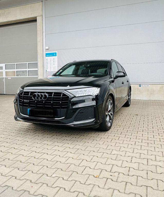 Audi Q7 54.500 km 52.900 € Berlin 13088