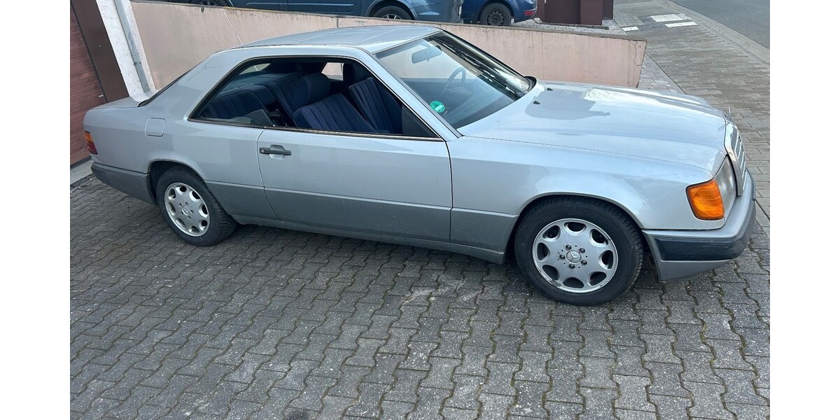 Mercedes-Benz CE 300 198.900 km 7.600 &euro; Bad Schwalbach 65307