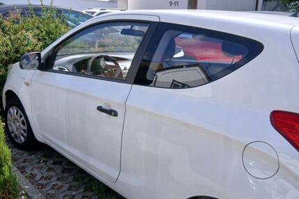Hyundai i20 124.020 km 2.000 &euro; Hattersheim am Main 65795