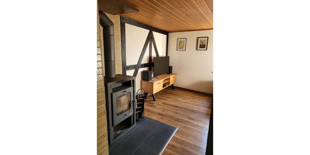 Einfamilienhaus Wilnsdorf - 10 Zimmer, 108 m&sup2;, 145.000&euro; | Angebot:26201600