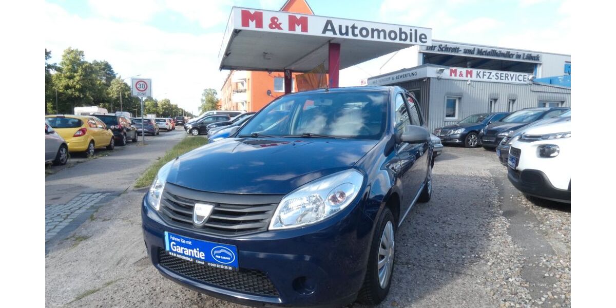 Dacia Sandero 82.000 km 2.200 &euro; Lübeck 23554