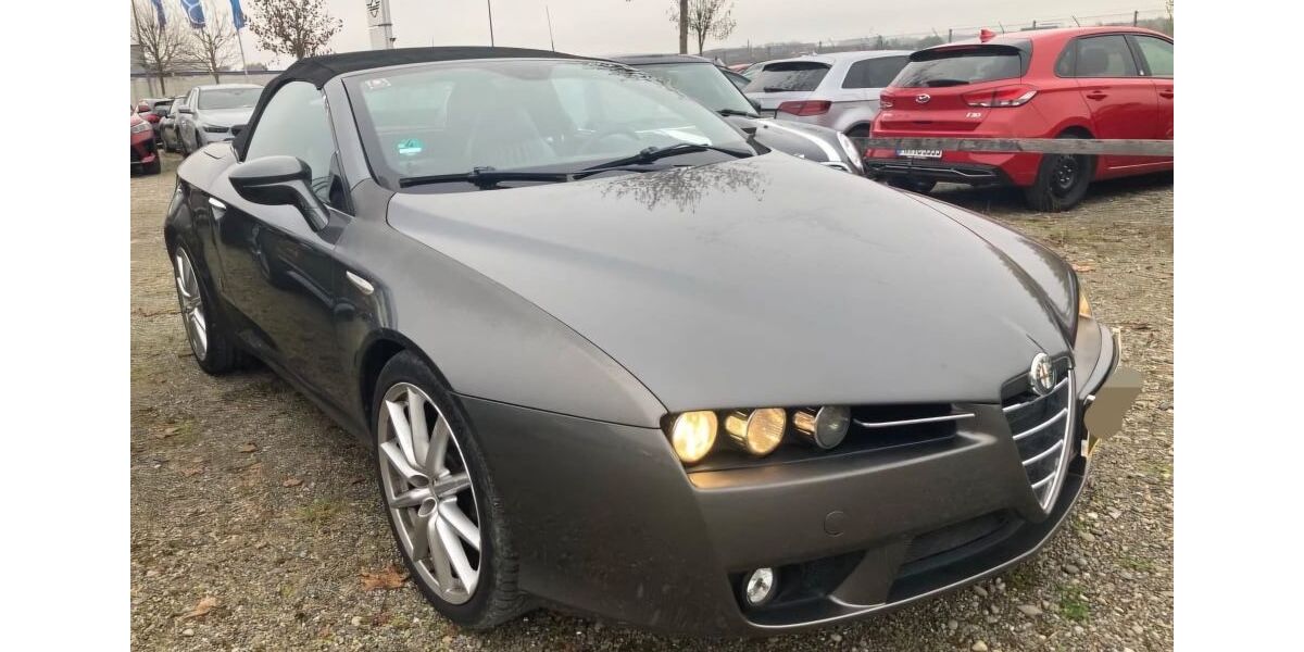 Alfa Romeo Spider 127.300 km 7.990 &euro; Chemnitz 09114