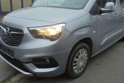 Opel Combo Life 66.900 km 19.900 &euro; Nürnberg 90431