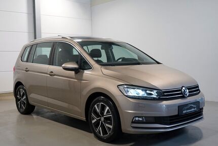 VW Touran 141.403 km 17.980 € Hürth bei Köln 50354