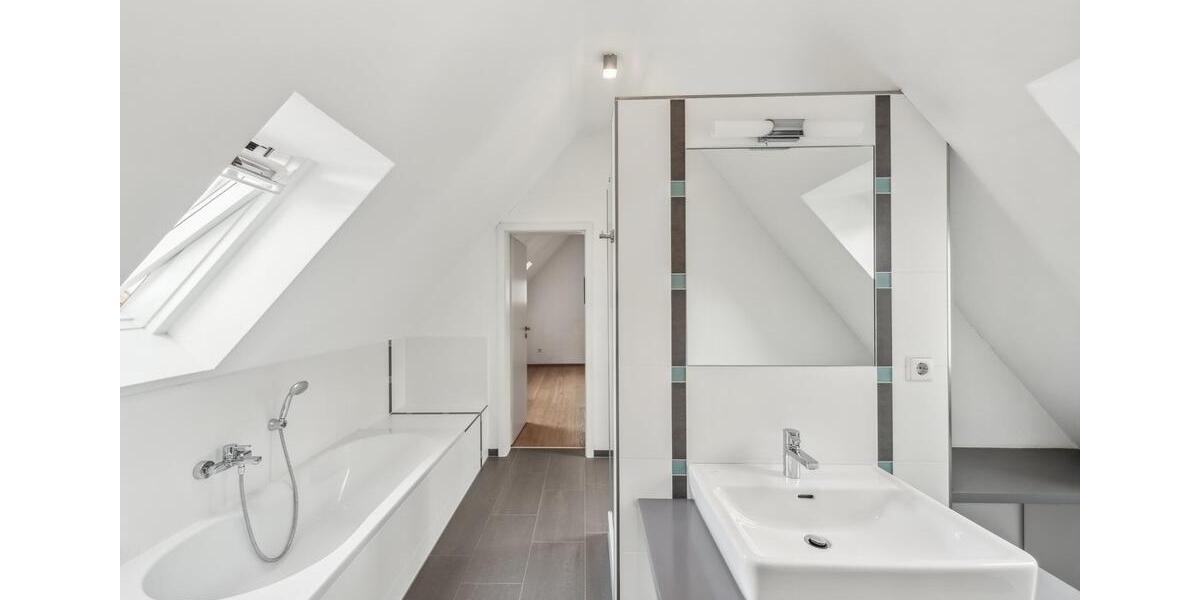 Maisonettenwohnung Ilbesheim bei Landau in der Pfalz - 3.5 Zimmer, 139 m&sup2;, 1.450&euro; | Angebot:23560196