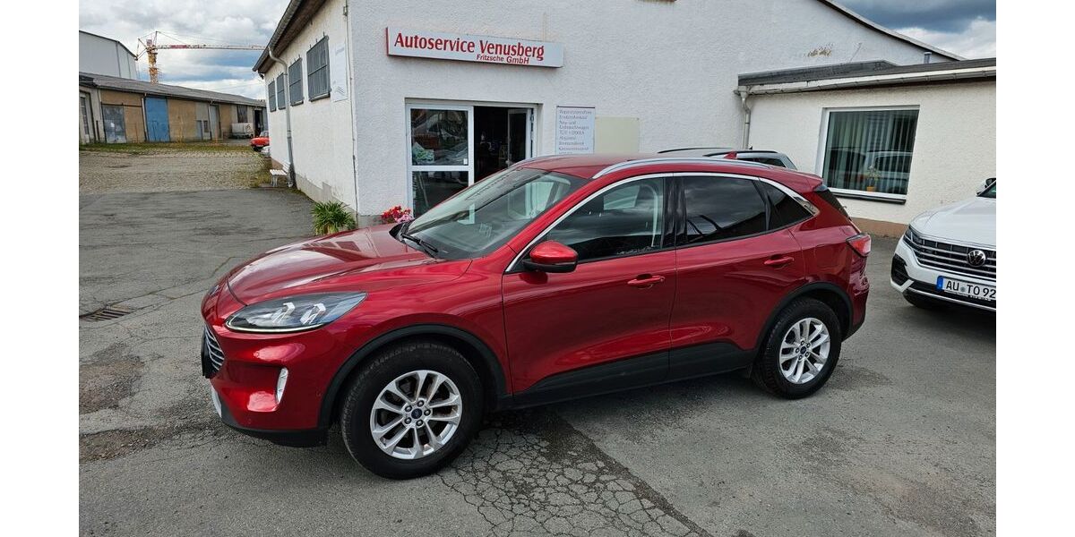 Ford Kuga 45.300 km 21.900 € Drebach OT Venusberg 09430