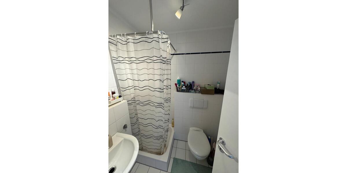 Dachgeschoßwohnung Köln Rodenkirchen - 1 Zimmer, 30 m&sup2;, 750&euro; | Angebot:25420328