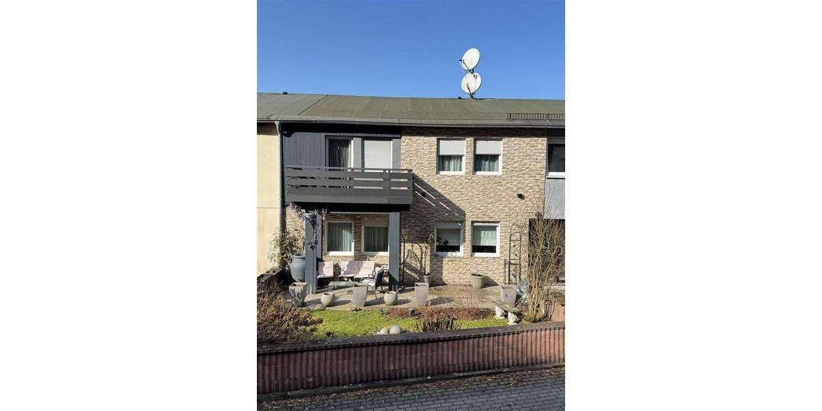 Reihenmittelhaus Olpe Stachelau - 6 Zimmer, 186 m&sup2;, 375.000&euro; | Angebot:25628273