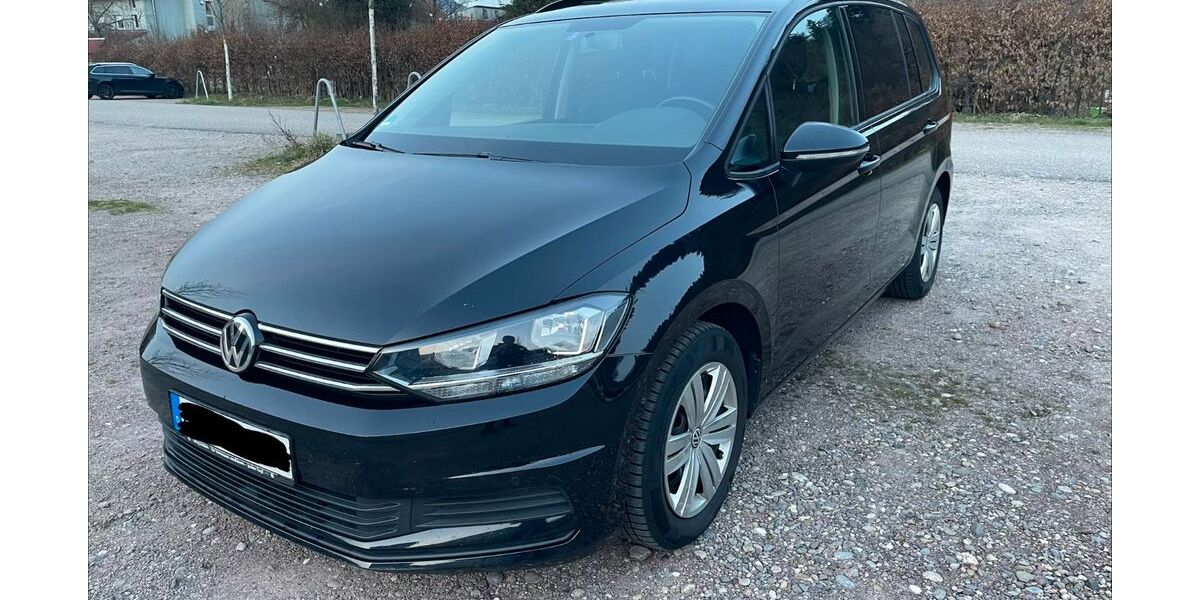 VW Touran 121.000 km 18.000 &euro; Waldkirch 79183
