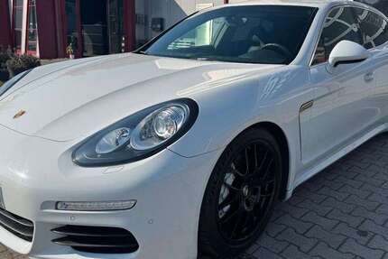 Porsche Panamera 84.347 km 38.900 &euro; Bielefeld 33719