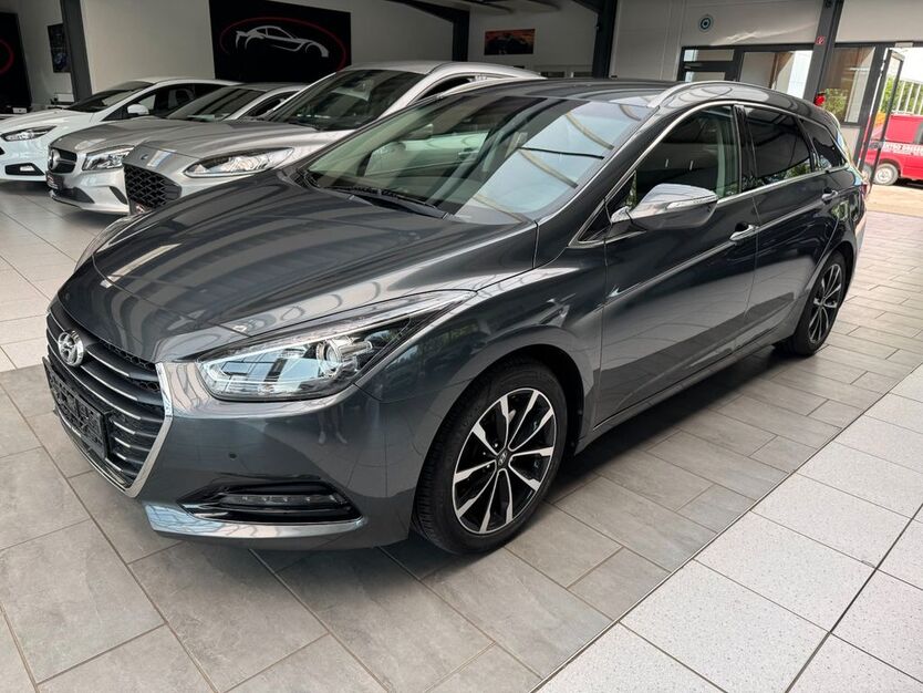 Hyundai i40 149.000 km 7.950 € Detmold 32758
