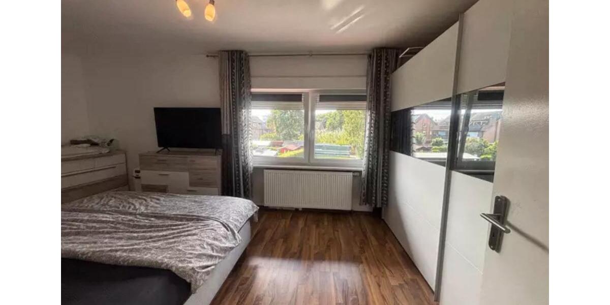Einfamilienhaus Oberhausen Osterfeld - 8 Zimmer, 170 m&sup2;, 398.000&euro; | Angebot:24836135