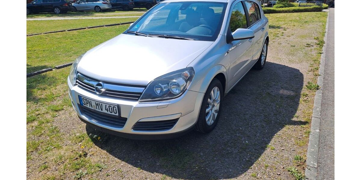 Opel Astra 144.691 km 3.500 &euro; Forst 03149