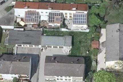 Leer stehendes Wohnhaus mit Baurechtspotential 1 zimmer