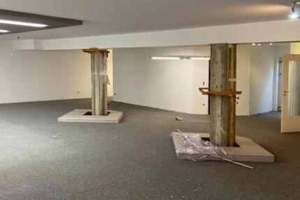 VB3774 Schöne Büro- oder Ausstellungsfläche im Souterrain ca. 20 km westlich von Regensburg zimmer