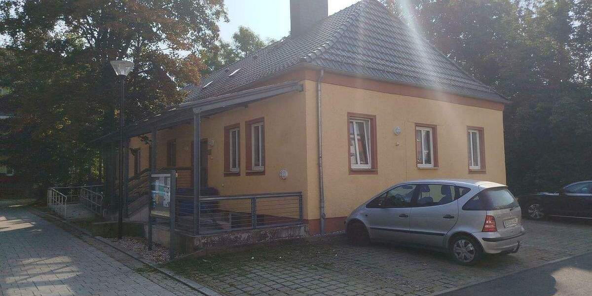 Mehrfamilienhaus, Wohnhaus Eilenburg Eilenburg-Berg - 5 Zimmer, 183 m&sup2;, 190.000&euro; | Angebot:25777376