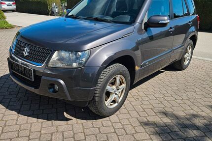 Suzuki Grand Vitara 221.000 km 3.800 &euro; Rosenheim 83026