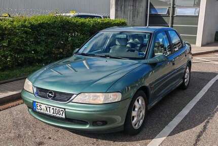 Opel Vectra 126.000 km 3.200 &euro; Leinfelden 70771