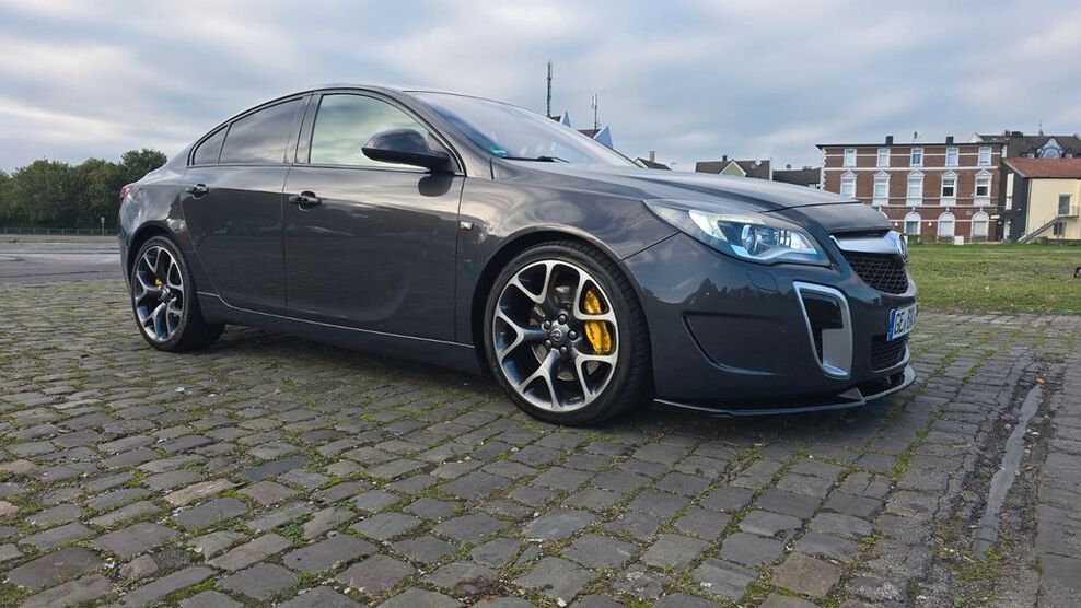 Opel Insignia 155.000 km 11.400 € Gelsenkirchen 45889