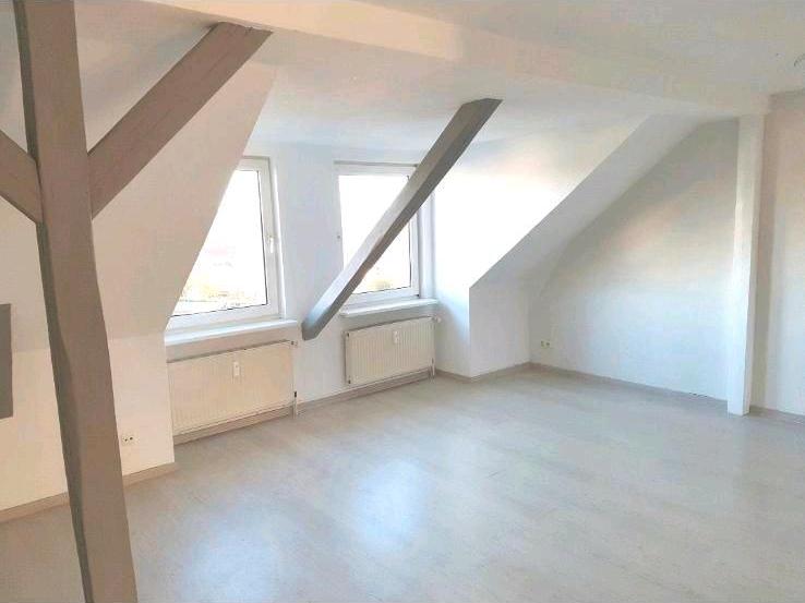 Dachgeschoßwohnung Schönkirchen - 4 Zimmer, 97 m&sup2;, 269.000&euro; | Angebot:25143100