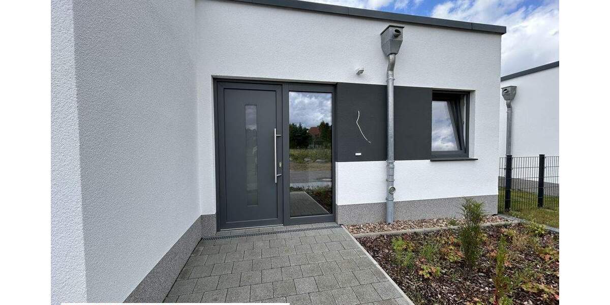 Bungalow in sehr guter, stadtnaher Lage, Neubau 3 zimmer