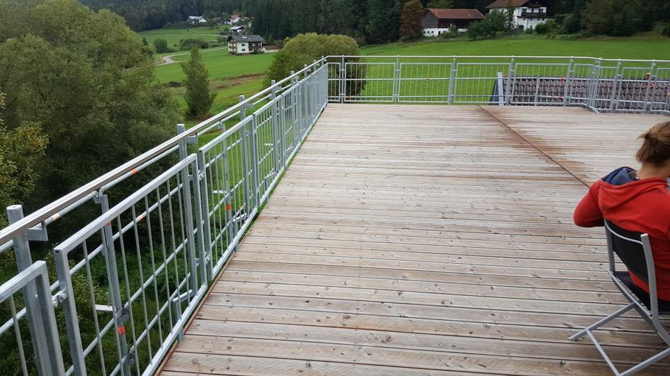 Etagenwohnung Grafenwiesen - 10 Zimmer, 350 m&sup2;, 360.000&euro; | Angebot:26704720