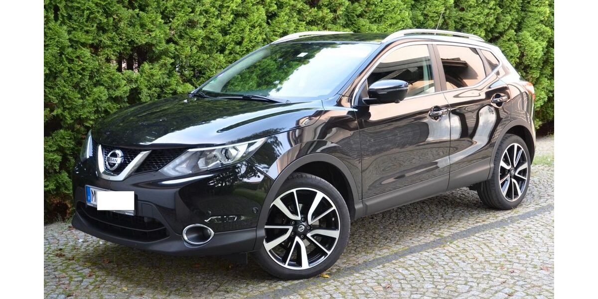 Nissan Qashqai 174.000 km 11.900 &euro; München 81927