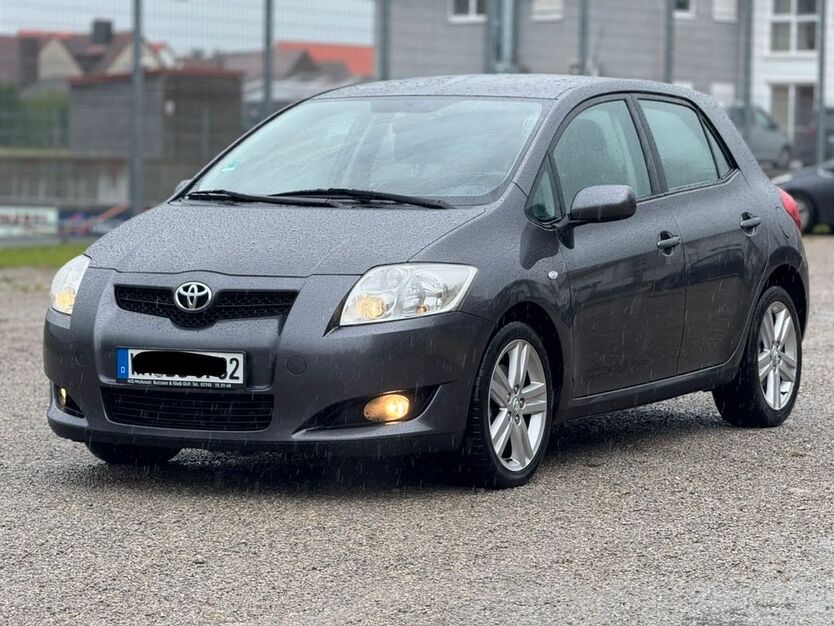 Toyota Auris 245.000 km 2.750 € Bad Boll 73087