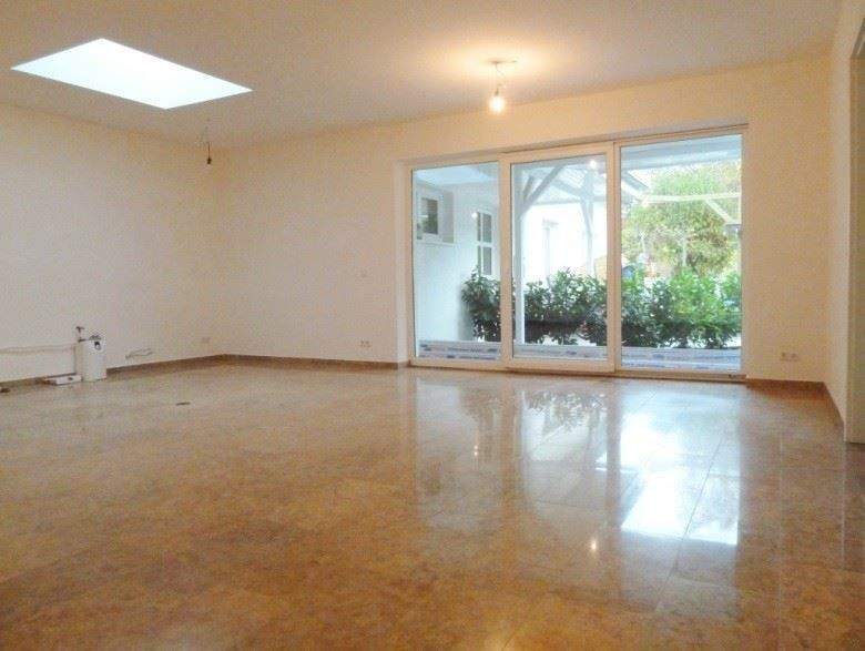 Barrierefreier Bungalow mit hochwertiger Ausstattung in Hamburg - Sasel 4 zimmer