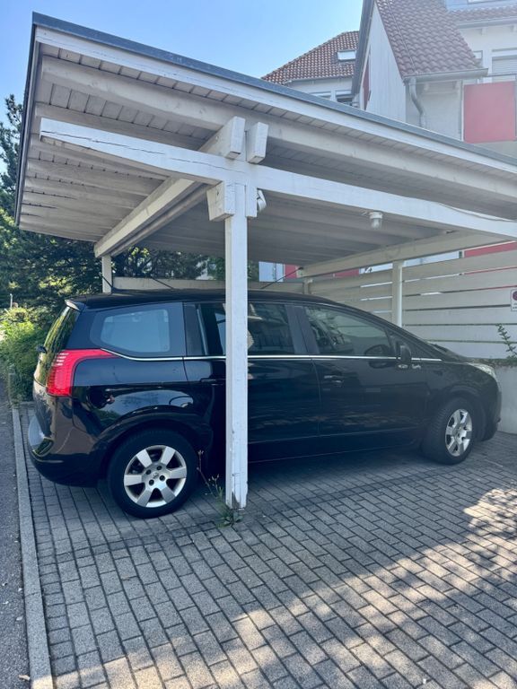 Peugeot 5008 172.000 km 5.800 € Böblingen 71032
