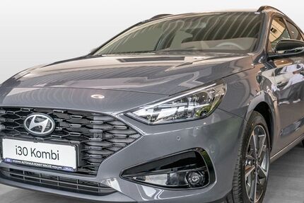 Hyundai i30 6.181 km 25.970 &euro; Oschatz 04758