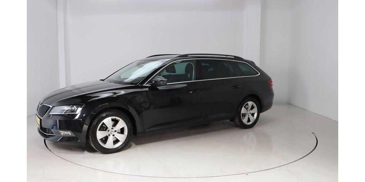 Skoda Superb 156.358 km 15.690 &euro; Dresden 01237