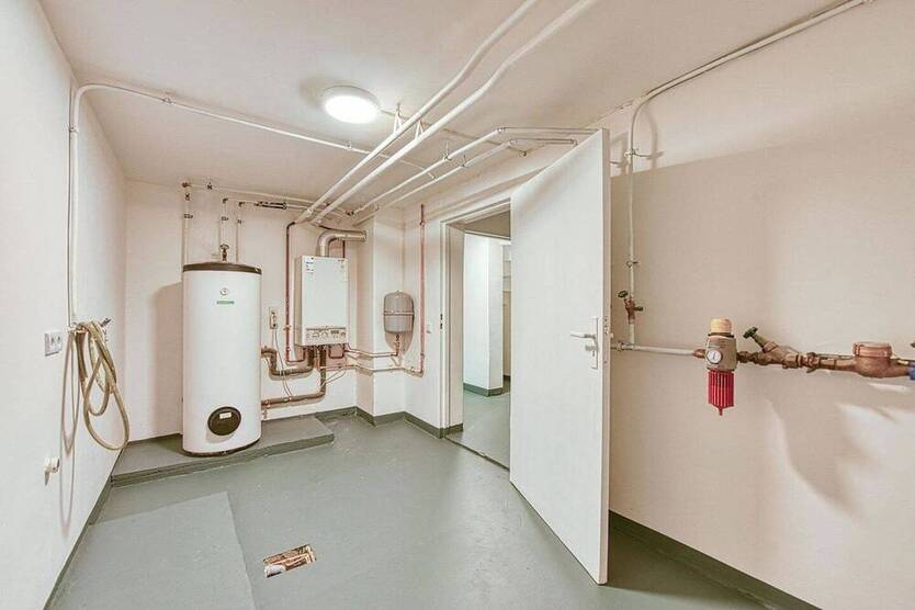 Charmantes, modernisiertes Reihenhaus mit Garten, Balkon & Garage - in Stuttgart-Altenburg