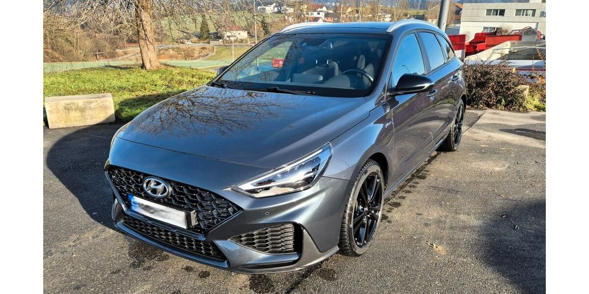 Hyundai i30 53.600 km 16.500 &euro; Ringelai 94160