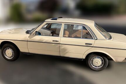 Mercedes-Benz 240 124.000 km 8.900 &euro; Harthausen 67376
