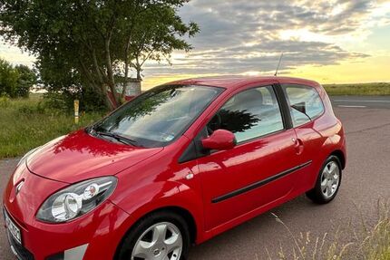 Renault Twingo 141.100 km 2.300 &euro; Teutschenthal 06179