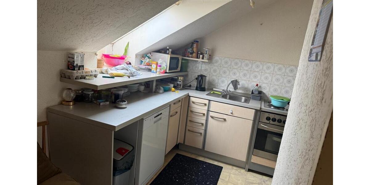 Dachgeschoßwohnung Wenzenbach - 3 Zimmer, 90 m&sup2;, 900&euro; | Angebot:25899366