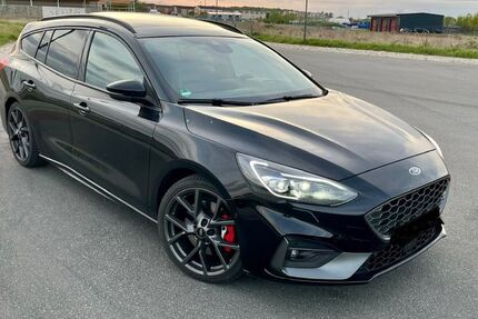 Ford Focus 83.000 km 17.000 &euro; Rostock 18069