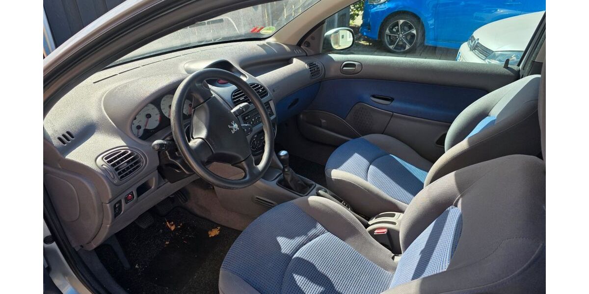 Peugeot 206 64.000 km 2.450 &euro; Hartheim/Bremgarten 79258