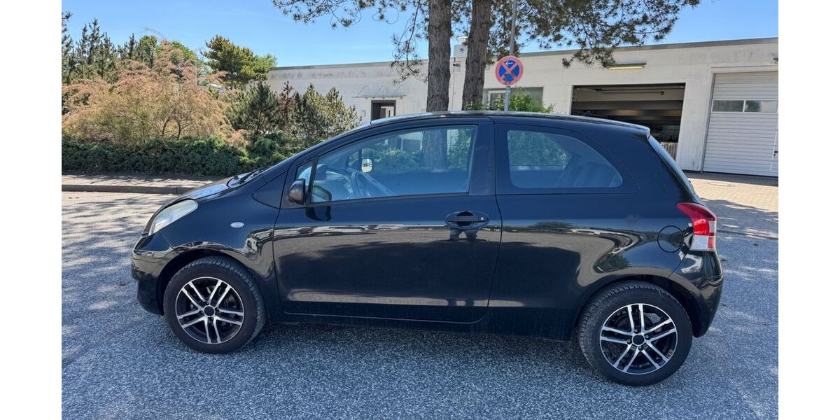 Toyota Yaris 223.123 km 1.290 &euro; Barsbüttel 22885