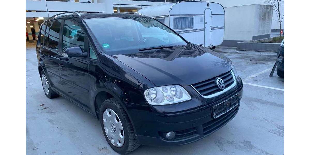 VW Touran 240.000 km 999 &euro; München 80809