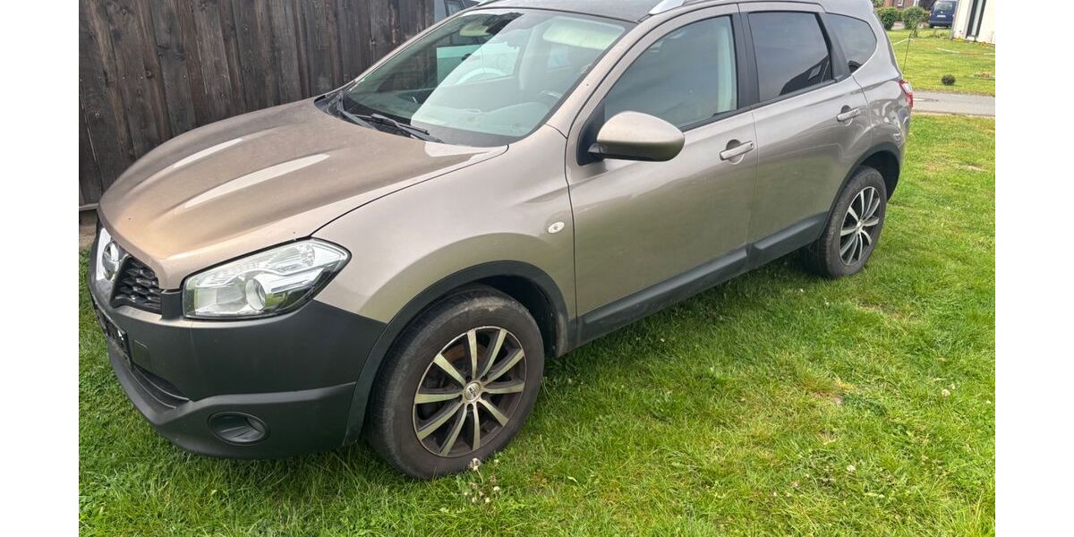 Nissan Qashqai+2 155.500 km 7.500 &euro; Staffhorst 27254